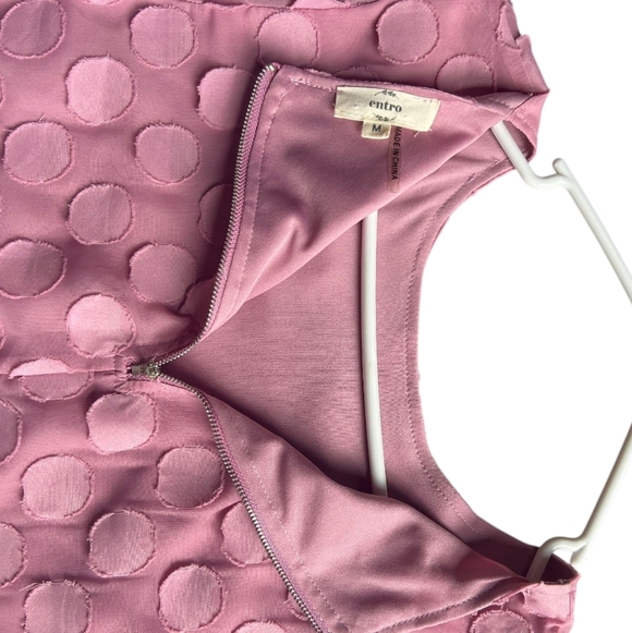 Entro Textured Dot Blouse - Picture 2 of 6